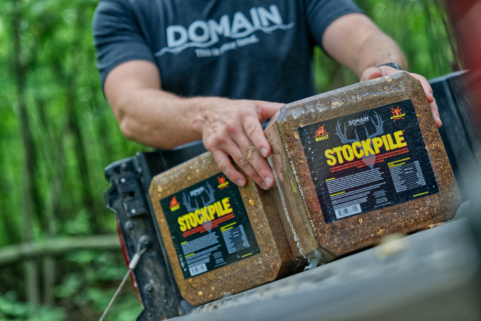 Domain Outdoor Stockpile block on tailgate